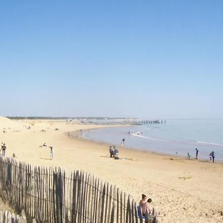 Apartment La Tranche-sur-mer, 2 Pieces, 3 Personnes - Fr-1-357-43
