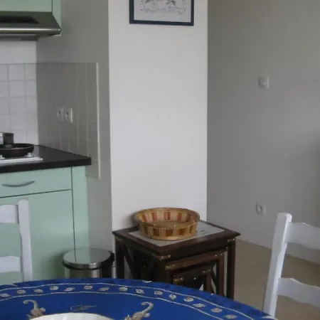 La Tranche-sur-mer, 2 Pieces, 3 Personnes - Fr-1-357-43 Apartment La Tranche-sur-Mer